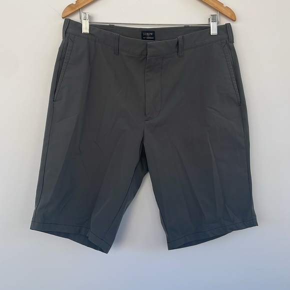 J. Crew Gray 11” Inseam Flat Front Shorts Size 33 - Picture 10 of 12